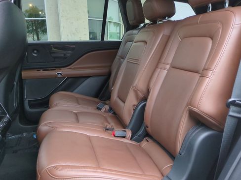 Used 2023 Lincoln Aviator Reserve image 23