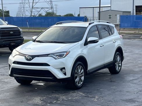 Used 2017 Toyota RAV4 Limited FWD image 5