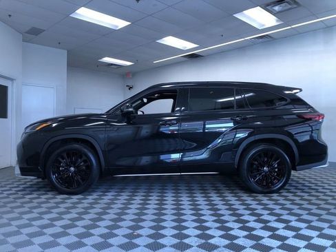 Certified 2025 Toyota Highlander XSE AWD/4WD image 11