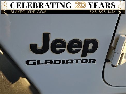 Used 2022 Jeep Gladiator Sport w/ Trailer Tow Package image 16