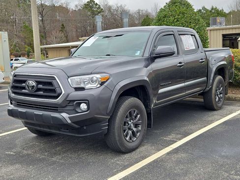 Used 2023 Toyota Tacoma SR5 w/ Black Out Package (TMS) image 4