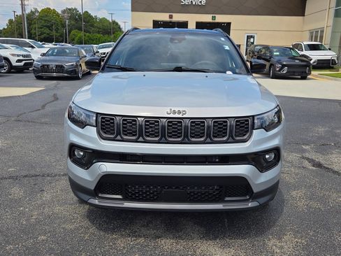Used 2026 Jeep Compass Limited AWD/4WD image 2