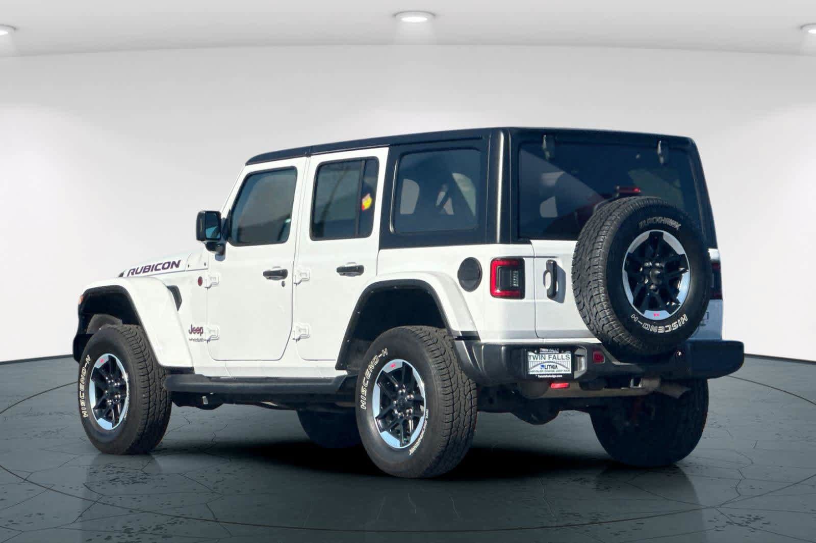 Used 2022 Jeep Wrangler Unlimited Rubicon w/ Cold Weather Group AWD/4WD image 8