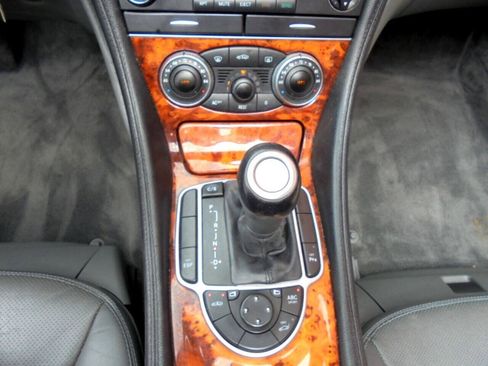 Used 2005 Mercedes-Benz SL 500 image 18