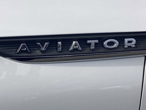Certified 2022 Lincoln Aviator Reserve w/ Elements Package Plus image 13