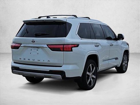 Used 2023 Toyota Sequoia Capstone AWD/4WD image 5