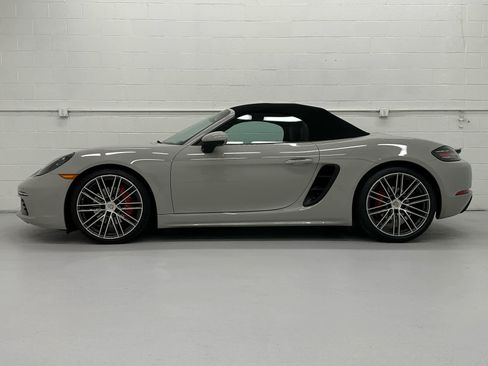 Used 2024 Porsche 718 Boxster S image 10