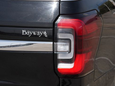 Used 2024 Ford Expedition Limited image 22