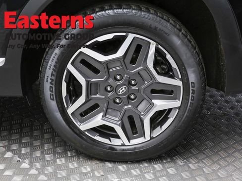 Used 2023 Hyundai Santa Fe SEL Premium image 8