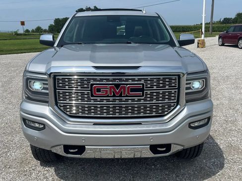 Used 2018 GMC Sierra 1500 Denali w/ Denali Ultimate Package AWD/4WD image 8
