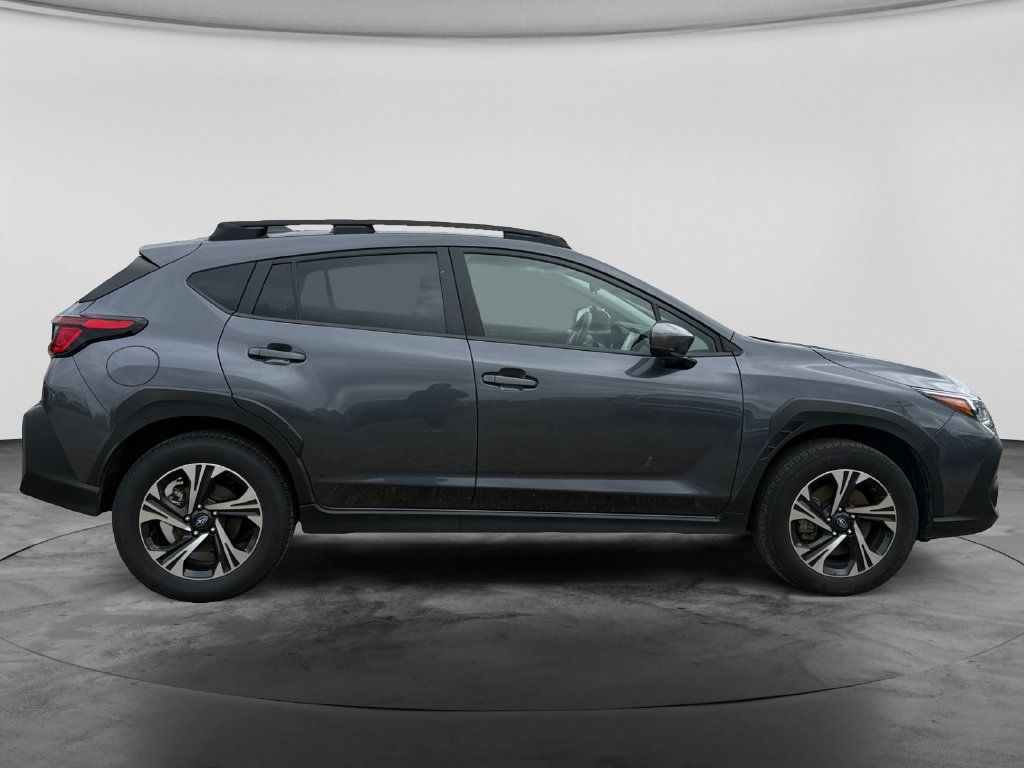 Used 2025 Subaru Crosstrek 2.5i Premium AWD/4WD image 10