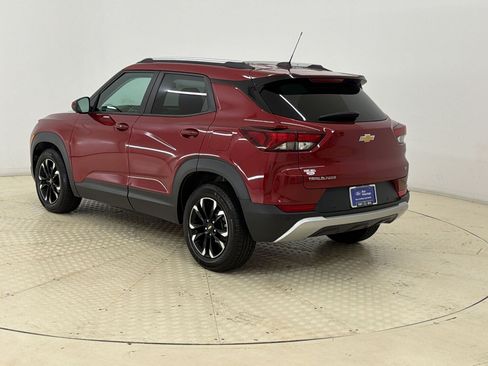 Used 2021 Chevrolet TrailBlazer LT w/ Sun and Liftgate Package FWD image 3
