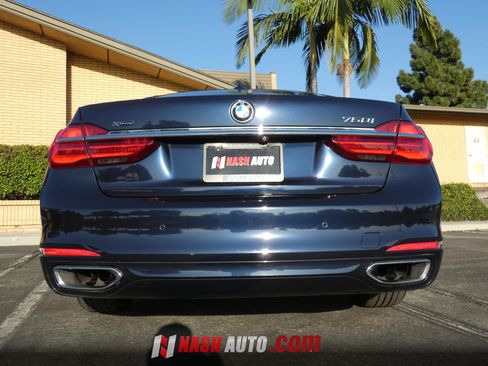 Used 2016 BMW 750i xDrive AWD/4WD image 10