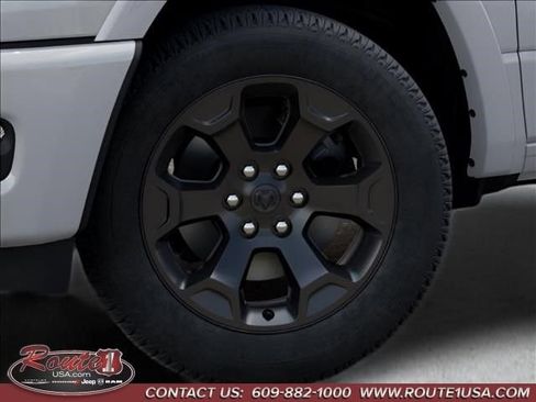 New 2026 RAM 1500 4x4 Crew Cab image 9