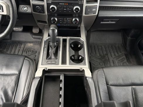 Used 2020 Ford F150 Lariat w/ Equipment Group 502A Luxury AWD/4WD image 22