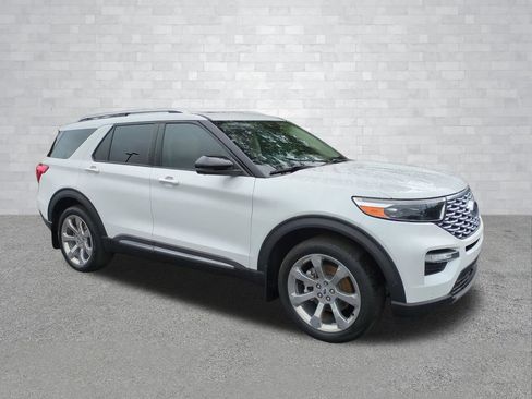 Used 2020 Ford Explorer Platinum w/ Premium Technology Package AWD/4WD image 2