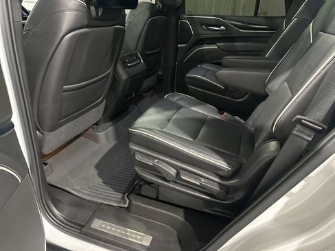 Used 2021 Cadillac Escalade Sport w/ Driver Assist Tech Package image 10