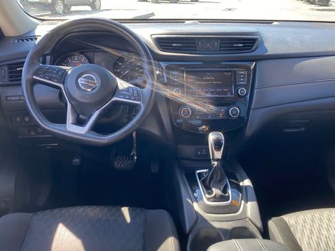 Used 2020 Nissan Rogue S w/ Special Edition Package image 9