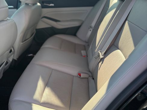 Used 2019 Nissan Altima 2.5 Platinum image 13