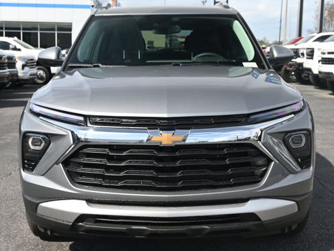 New 2026 Chevrolet TrailBlazer LT w/ Convenience Package FWD image 3