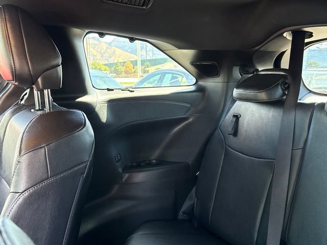 Used 2025 Toyota Sienna Limited FWD image 25