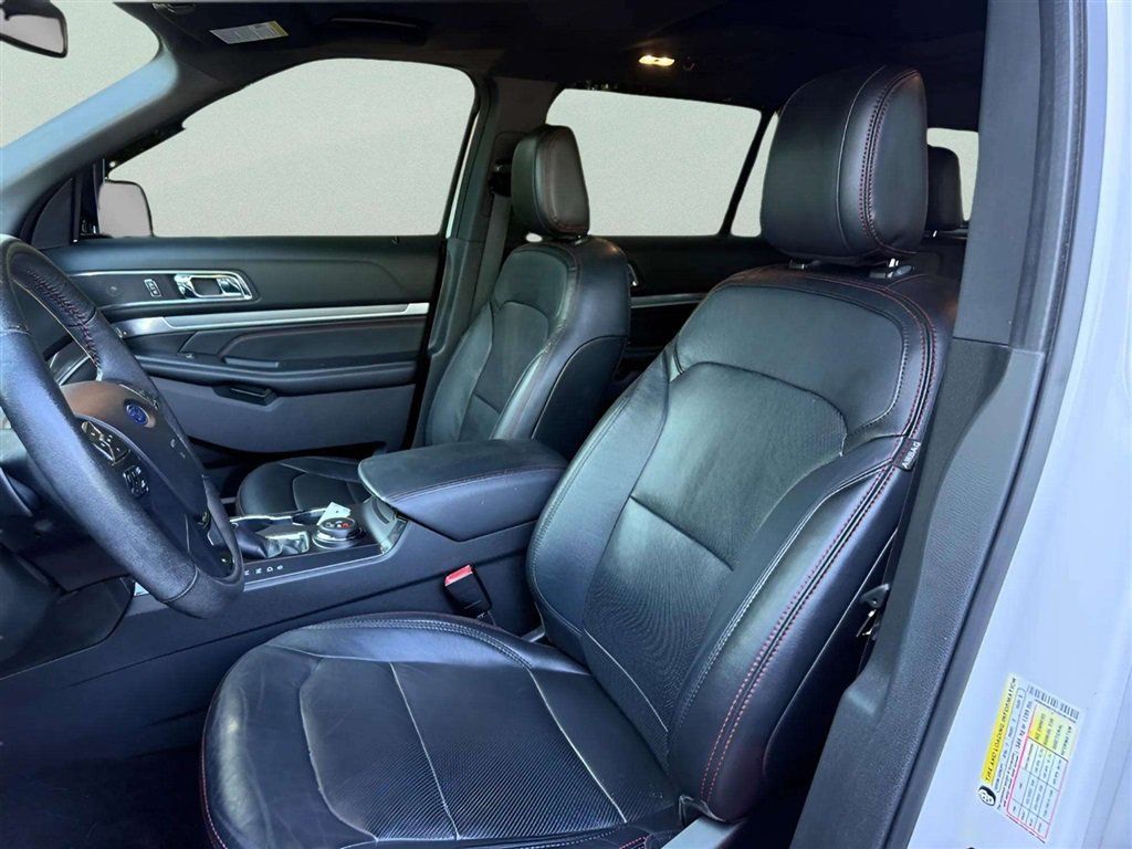 Used 2018 Ford Explorer Sport w/ Ford Safe & Smart Package AWD/4WD image 18