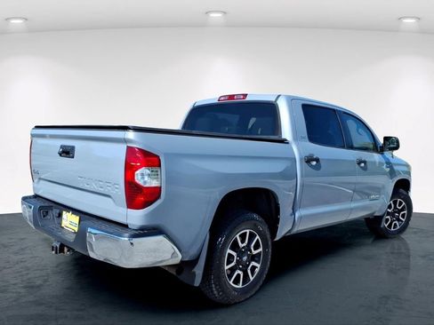 Used 2019 Toyota Tundra SR5 AWD/4WD image 6