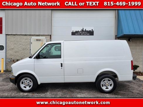 Used 2005 Chevrolet Astro image 1