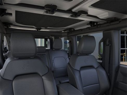 New 2025 Ford Bronco Badlands image 12