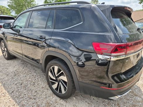 Used 2025 Volkswagen Atlas SE image 5