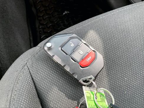 Used 2020 Jeep Wrangler Unlimited Sport AWD/4WD image 15