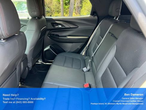Used 2023 Chevrolet TrailBlazer RS AWD/4WD image 12