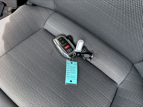 Certified 2025 Toyota Corolla SE w/ Convenience Package FWD image 14