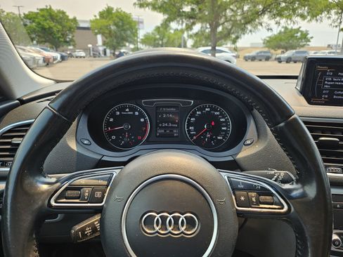 Used 2017 Audi Q3 2.0T Premium Plus w/ Premium Plus Package AWD/4WD image 11