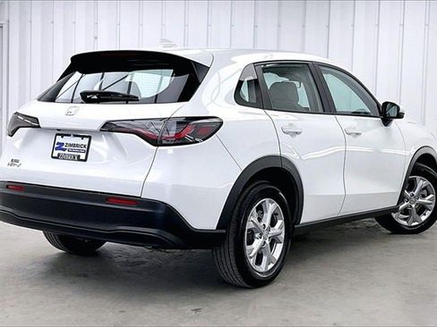 Certified 2023 Honda HR-V LX image 12