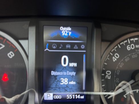 Used 2022 Toyota Tacoma TRD Sport w/ TRD Premium Sport Package AWD/4WD image 11