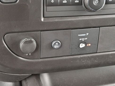 Used 2024 GMC Savana 2500 w/ Driver Convenience Package image 21