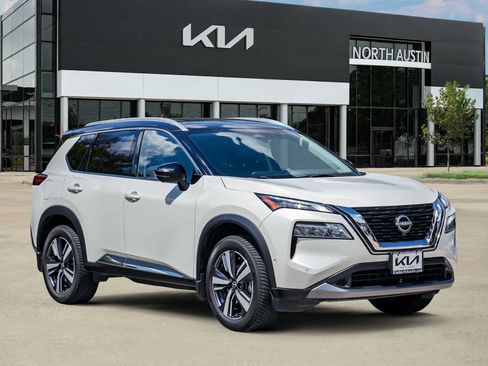 Used 2023 Nissan Rogue SL w/ SL Premium Package FWD image 7