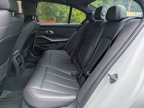 Used 2019 BMW 330i xDrive Sedan w/ Convenience Package AWD/4WD image 12