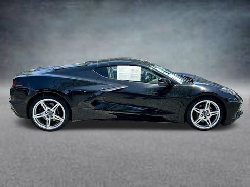 Used 2025 Chevrolet Corvette Stingray Premium Cpe w/ 3LT RWD image 4