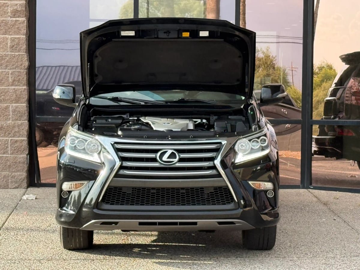 Used 2014 Lexus GX 460 w/ Premium Package AWD/4WD image 21
