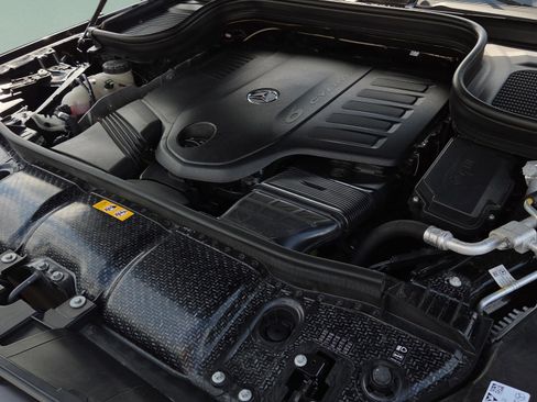 Certified 2024 Mercedes-Benz GLS 450 4MATIC image 20