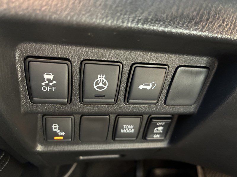 Used 2019 Nissan Pathfinder Platinum AWD/4WD image 11