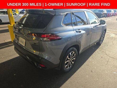 Used 2026 Toyota Corolla Cross AWD Hybrid w/ Moonroof Package image 10