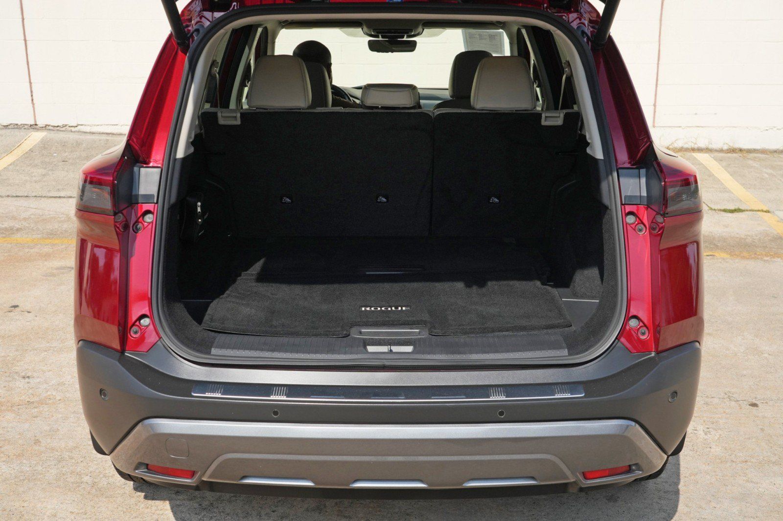 Used 2023 Nissan Rogue SL w/ SL Premium Package FWD image 9