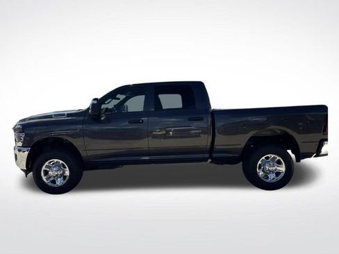New 2026 RAM 2500 Tradesman w/ Chrome Appearance Group AWD/4WD image 5