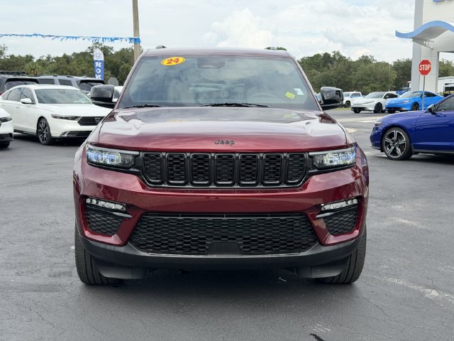 Used 2024 Jeep Grand Cherokee Limited w/ Black Appearance Package AWD/4WD image 31