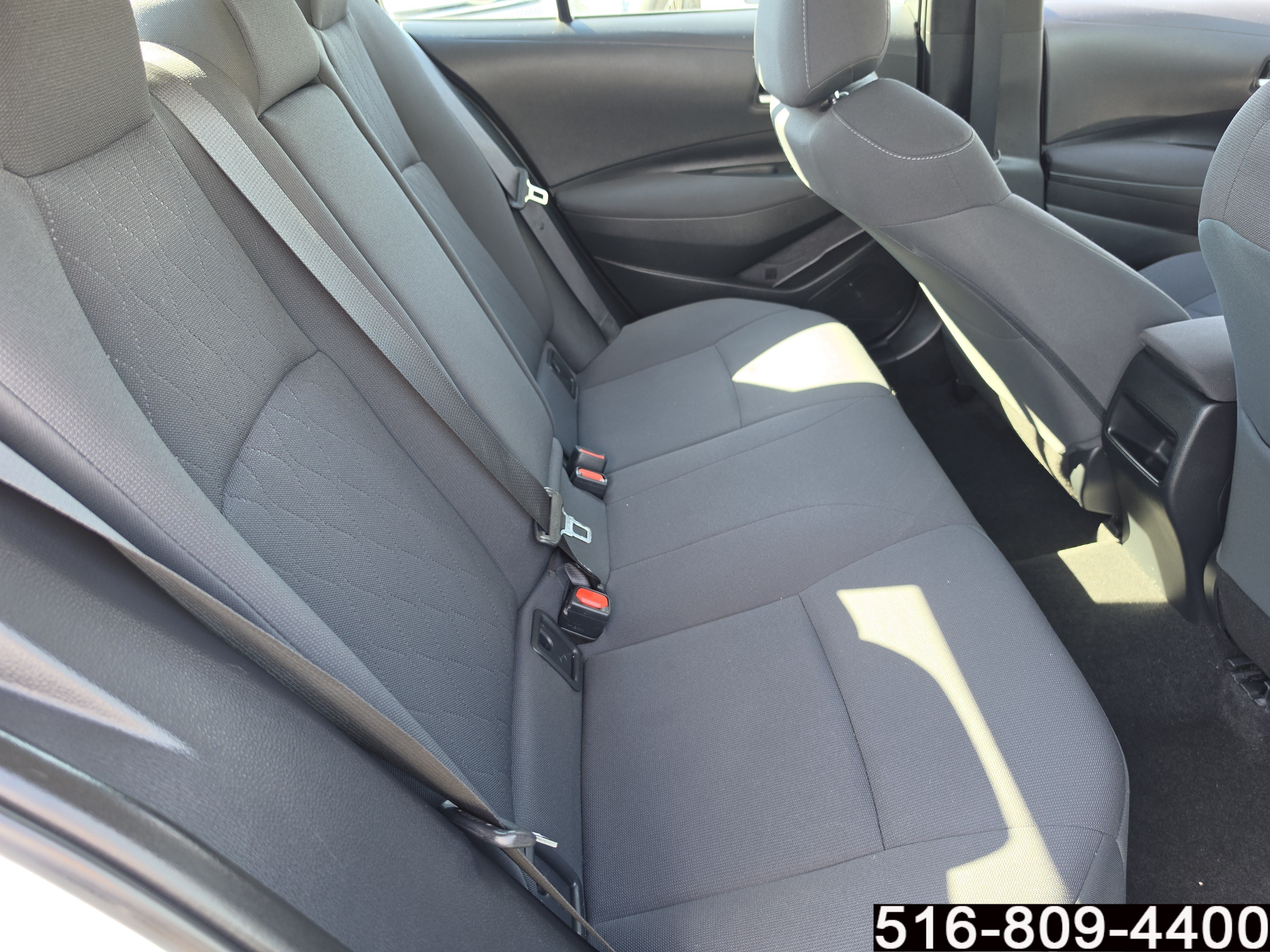 Used 2020 Toyota Corolla LE FWD image 28