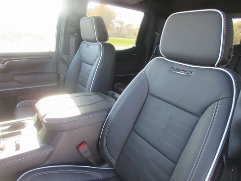 New 2026 GMC Sierra 1500 AT4X image 15