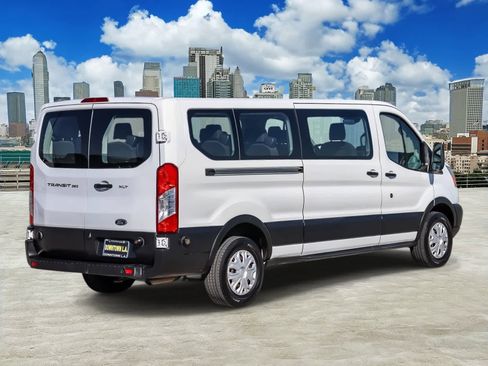 Used 2019 Ford Transit 350 XLT RWD image 4
